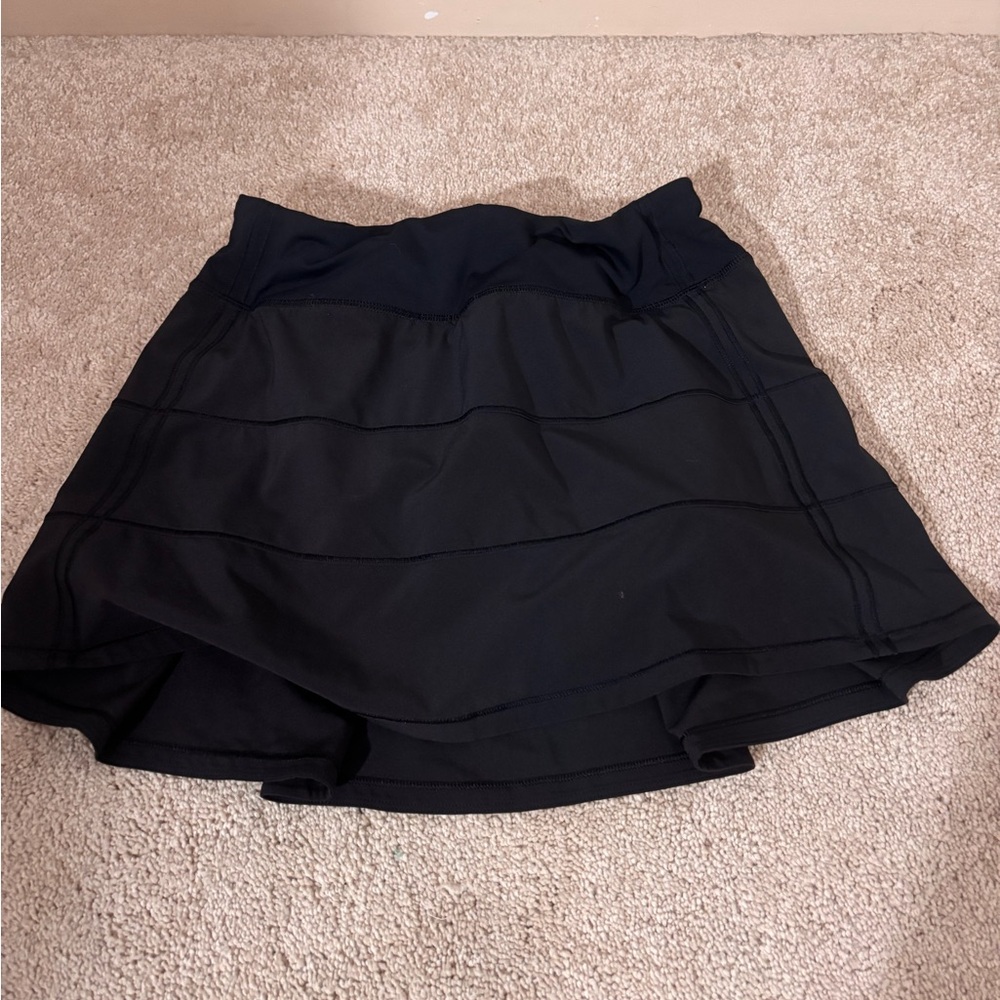 Lululemon Black size 4 skirt